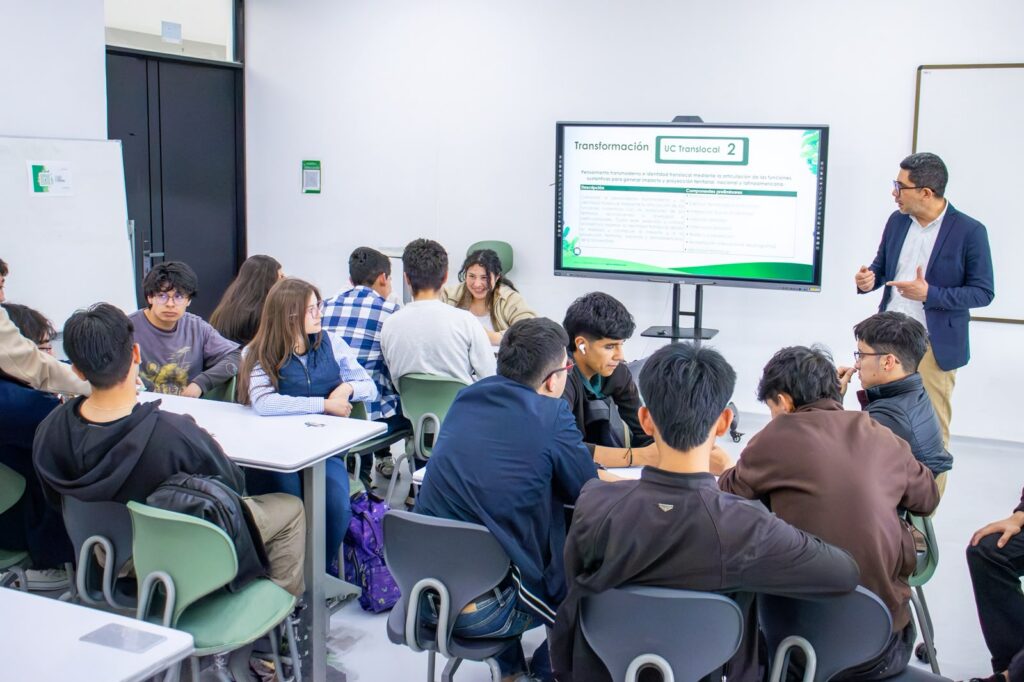 Professor lecturing students