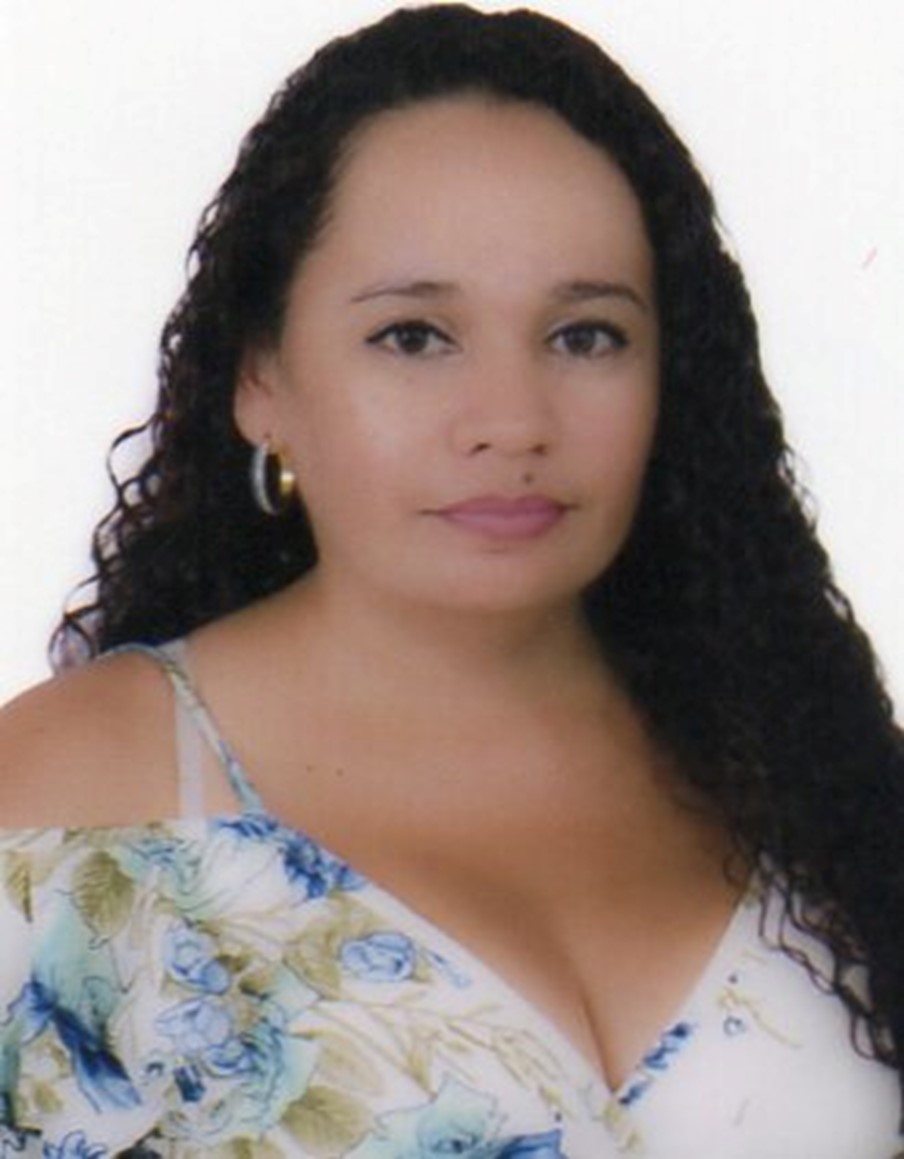 Claudia Isabel Benavides Puerto 