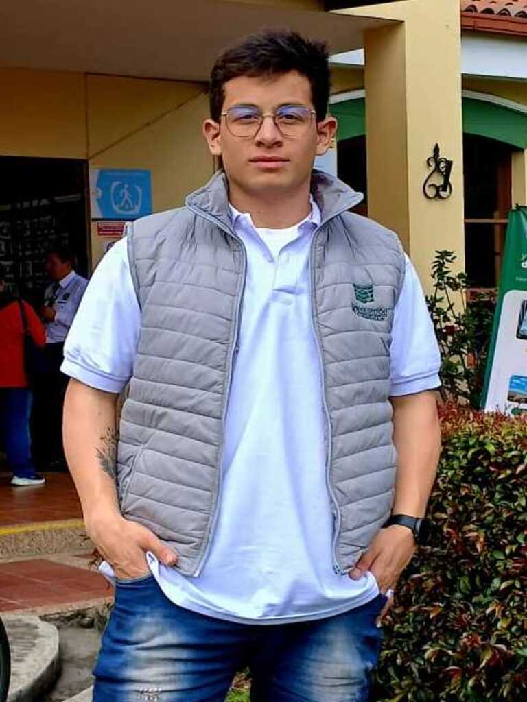 Julián Alexander Verbel Espitia