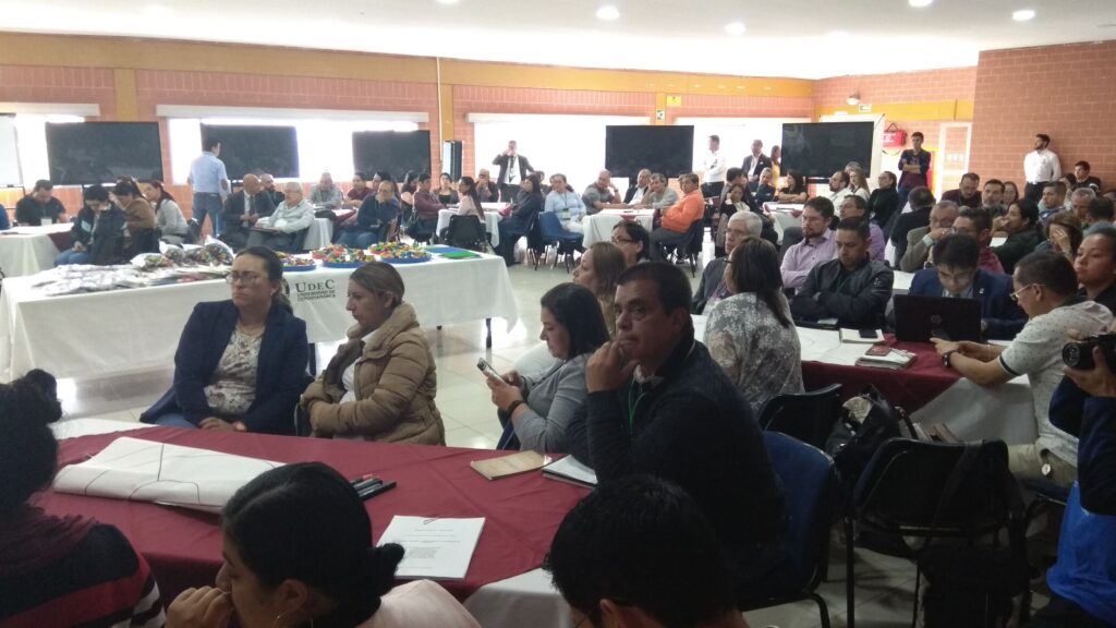 ACADEMIC COUNCIL APPROVES LANGUAGE CENTER “LEARNING LANGUAGES FOR LIFE IN THE 21ST CENTURY” of the University of Cundinamarca