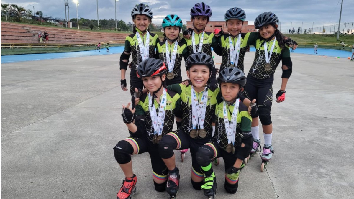 21 medallas doradas para el club de patinaje — imagen 3 de 4