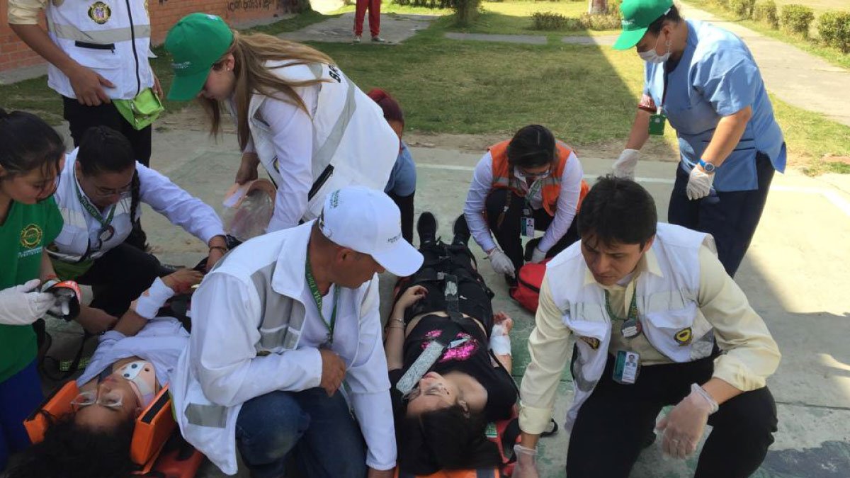 3.134 personas de la U. participaron en el simulacro Nacional — imagen 2 de 13