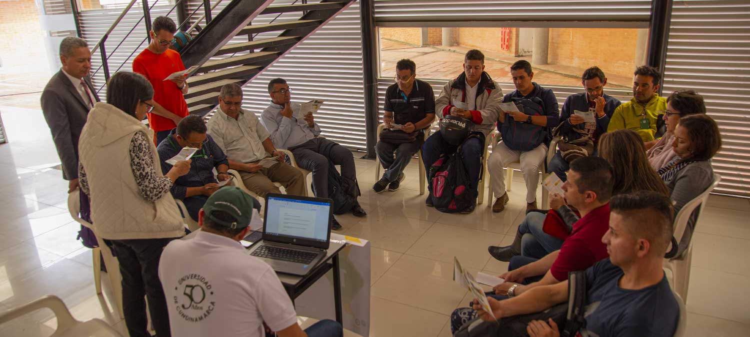 Construcción colectiva con docentes