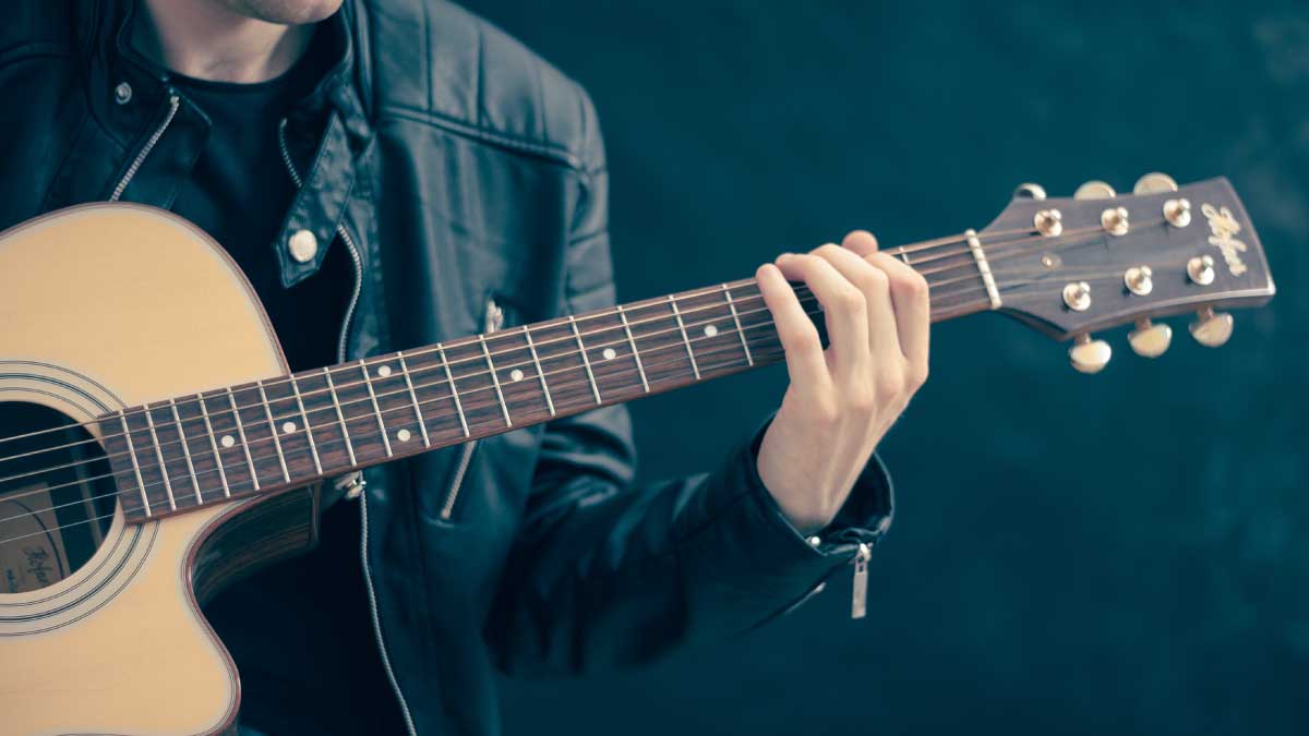 Contributions of the classical guitar