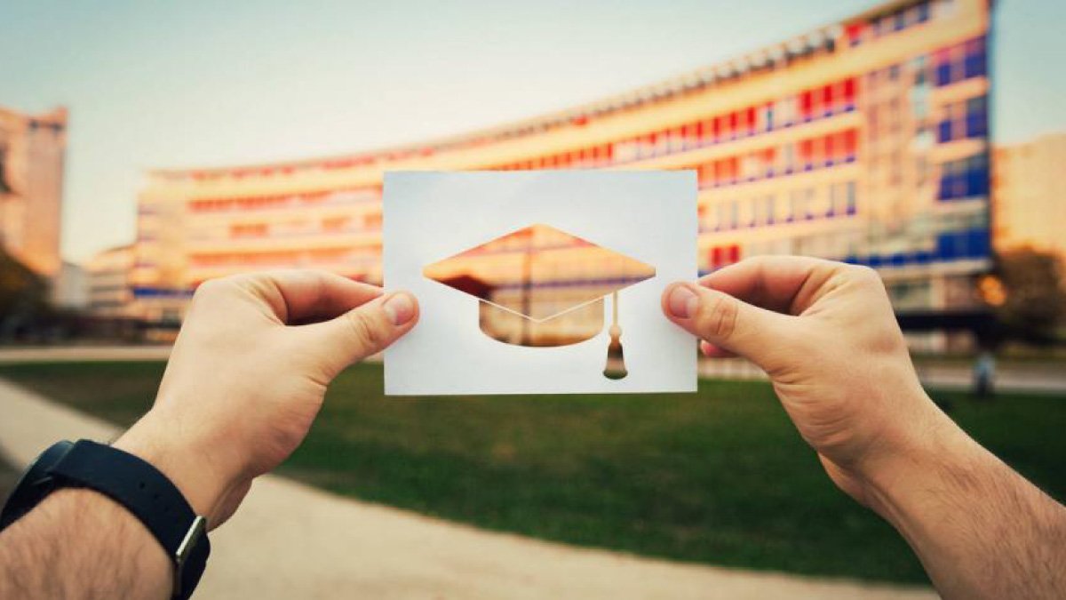 Here's how to apply for Fulbright scholarships in the United States