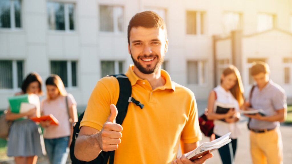 Becas AUIP
