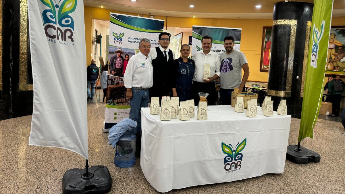 Café sostenible, orgullo UCundinamarca — imagen 2 de 4