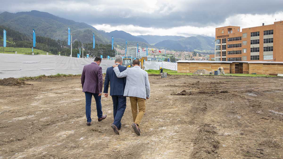 “We celebrate the rebirth of the University in Zipaquirá” — image 3 of 5