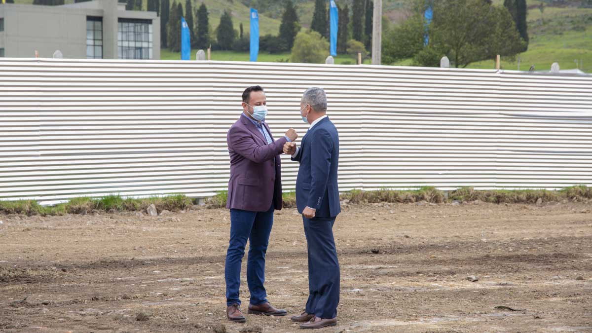 “We celebrate the rebirth of the University in Zipaquirá” — image 5 of 5