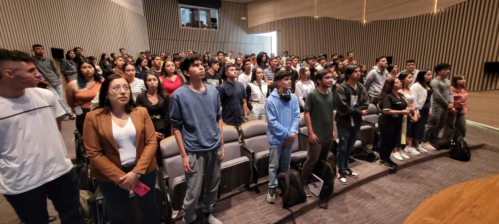 Estudiantes en el evento El Pensador 2023 Estudiantes en el evento El Pensador 2023