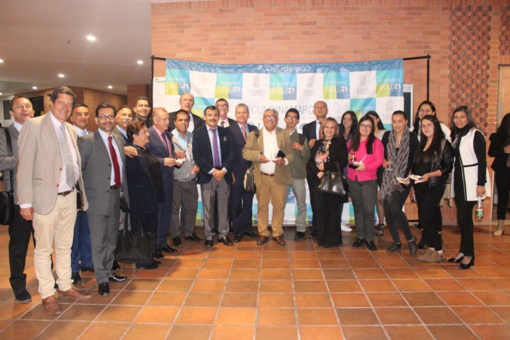 Chía rinde homenaje a 50 años de vida institucional — imagen 1 de 4