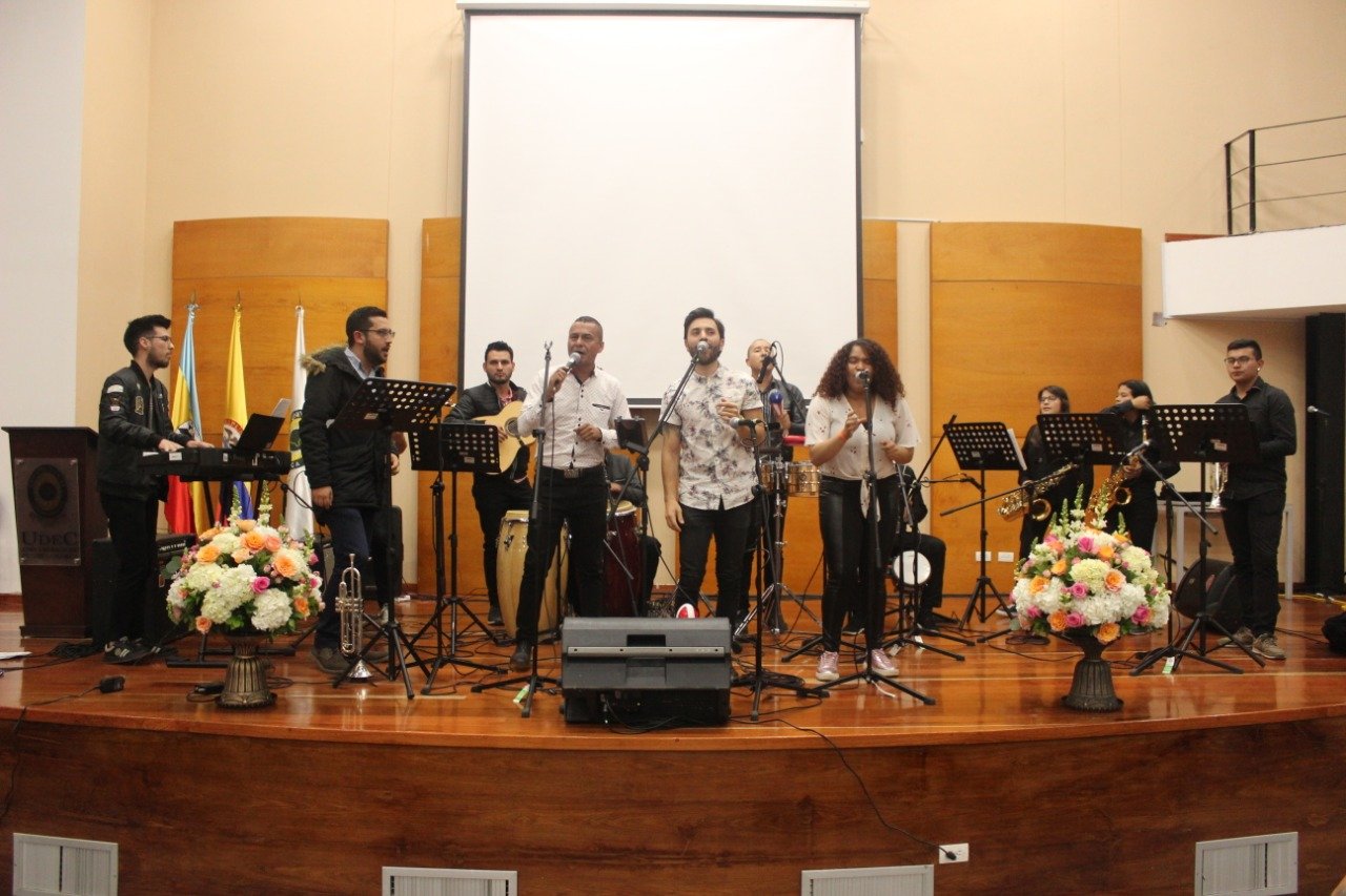 Chía pays tribute to 50 years of institutional life — image 3 of 4
