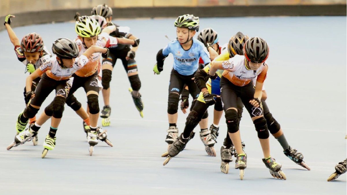 Club de patinaje de velocidad, subcampeón en Copa Ruta Dorada — imagen 3 de 4