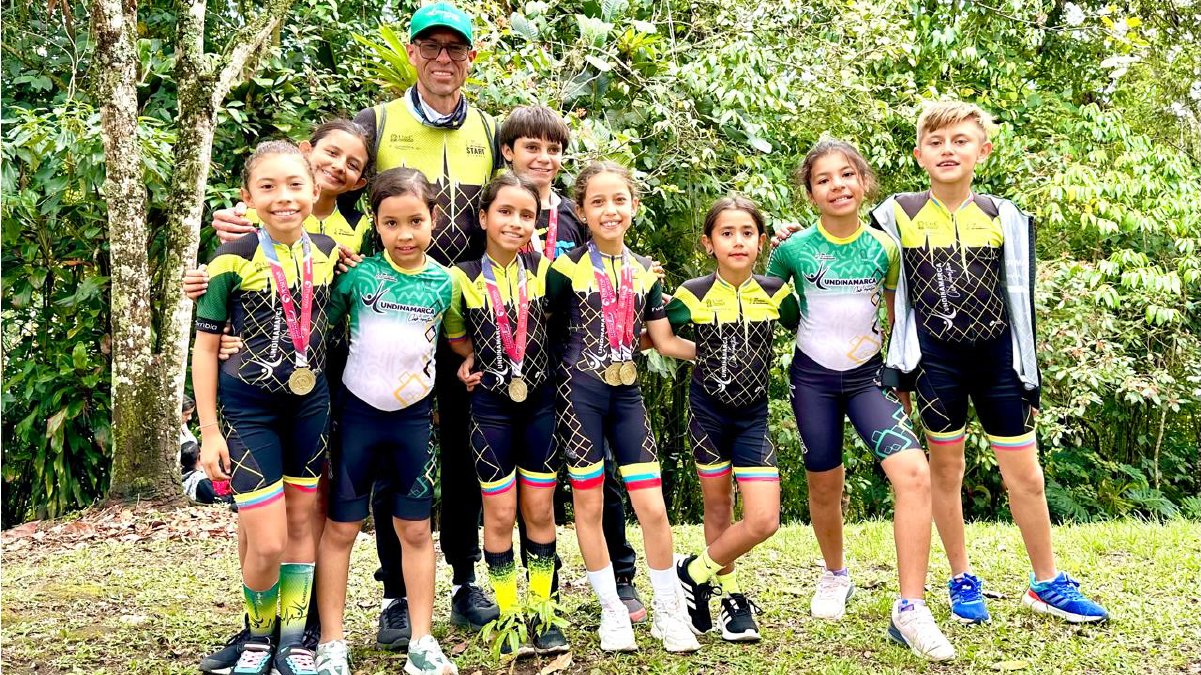 Club de Patinaje dentro de los 7 mejores del país — imagen 3 de 3