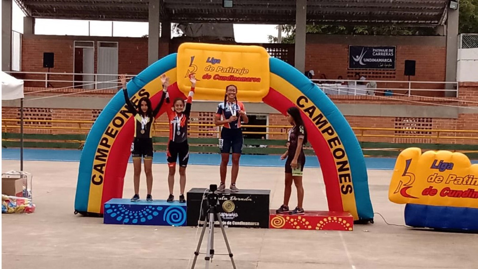 Club de patinaje UCundinamarca subcampeón — imagen 1 de 3