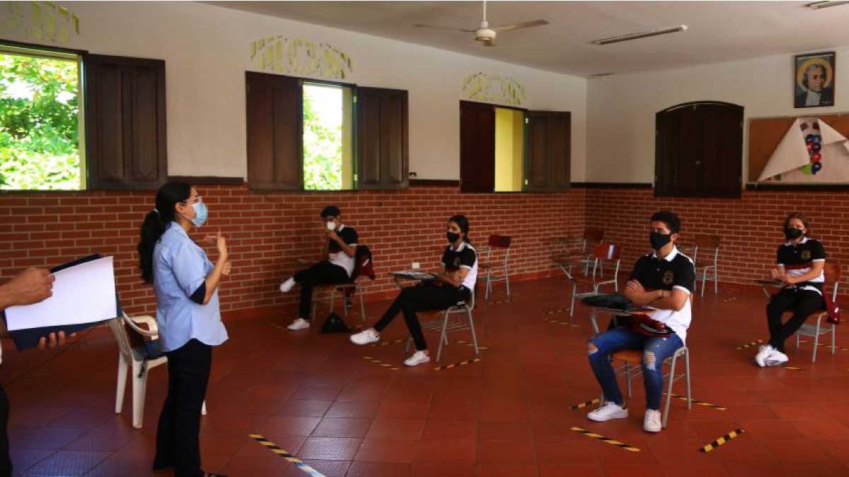 Colegios: ¿superpropagadores de covid o no?