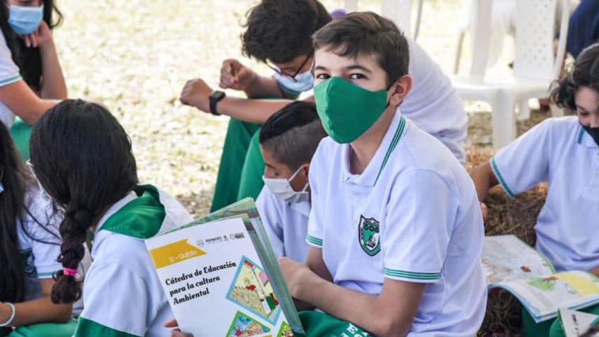 ¿Cómo debe ser la financiación de la educación?