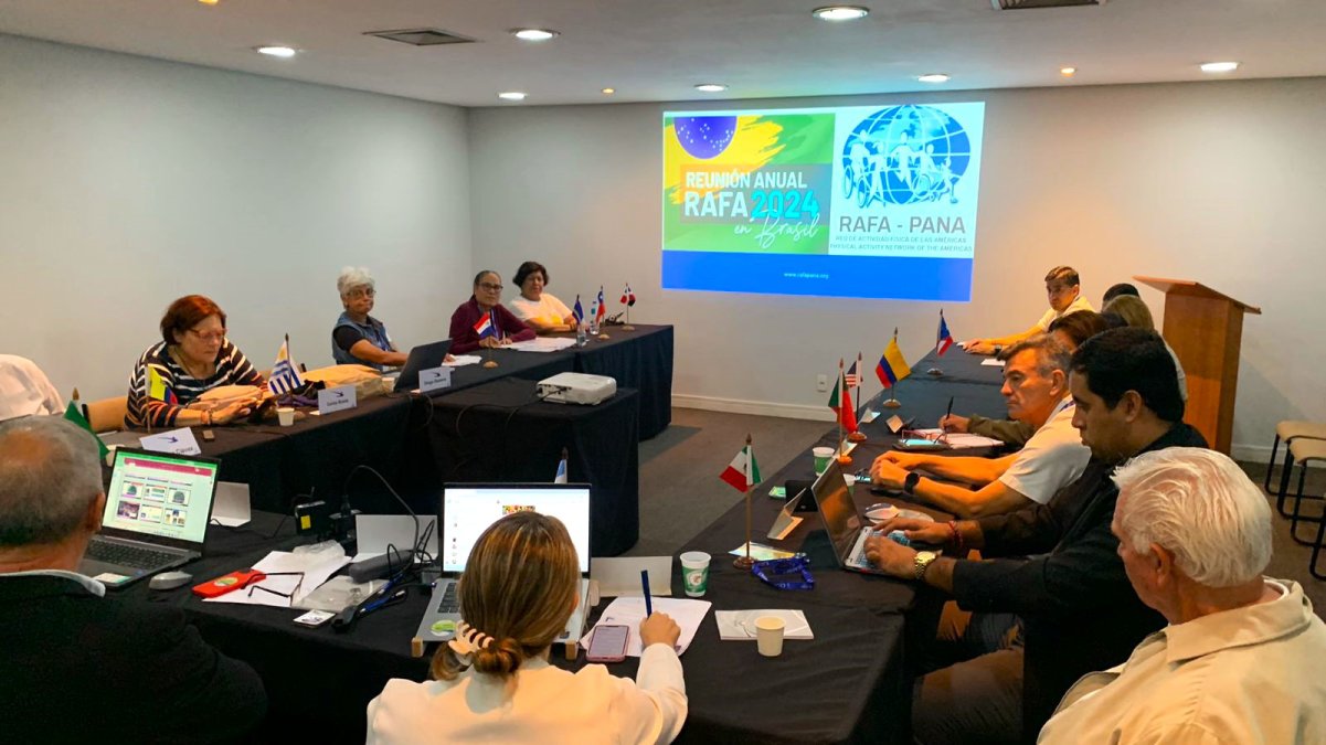 Compromiso con la actividad física en simposio internacional — imagen 6 de 6
