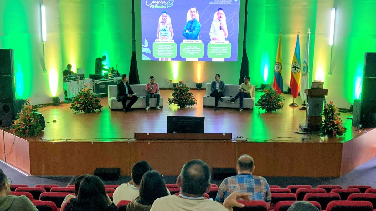 Compromiso Social y Tecnología en el Congreso de Graduados — imagen 2 de 5