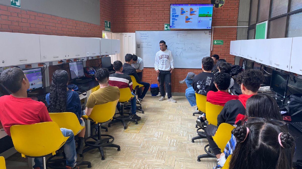 Con lúdica, estudiantes aprenden a programar — imagen 2 de 4