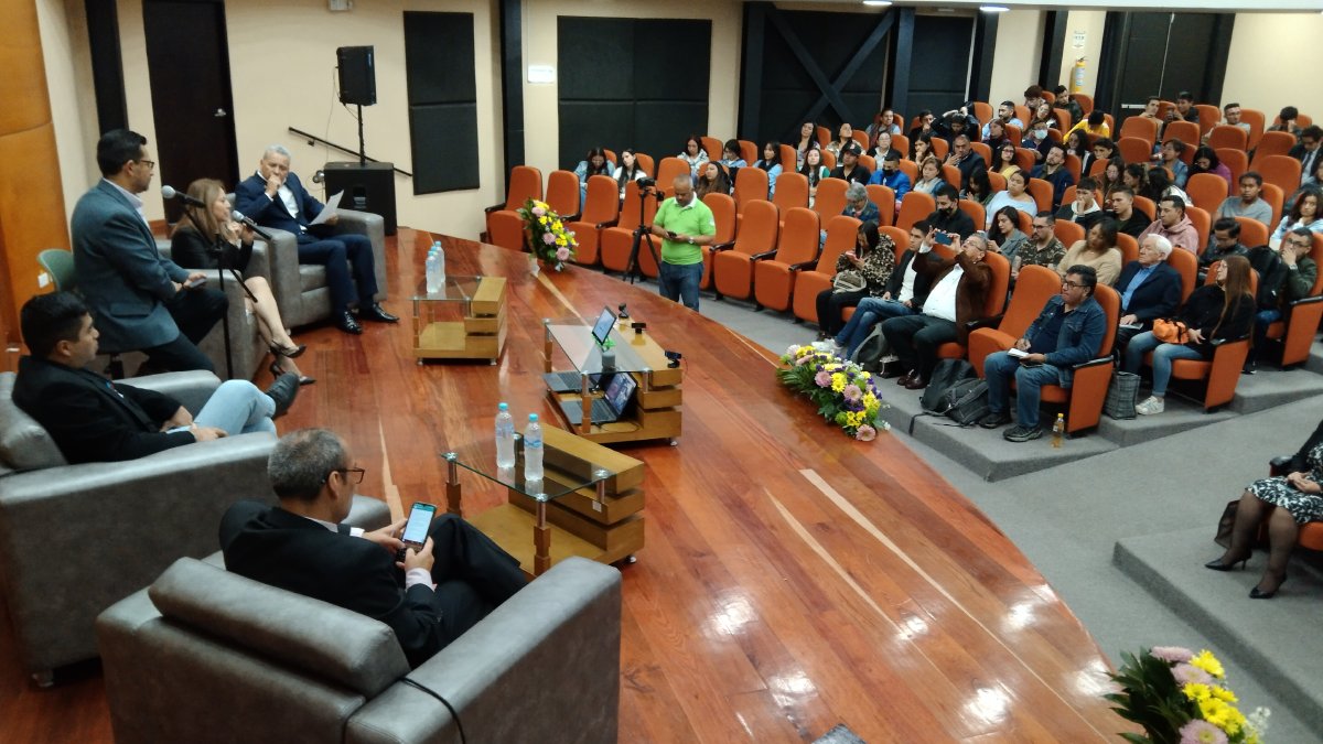 Conversando de educación superior y pública — imagen 2 de 5