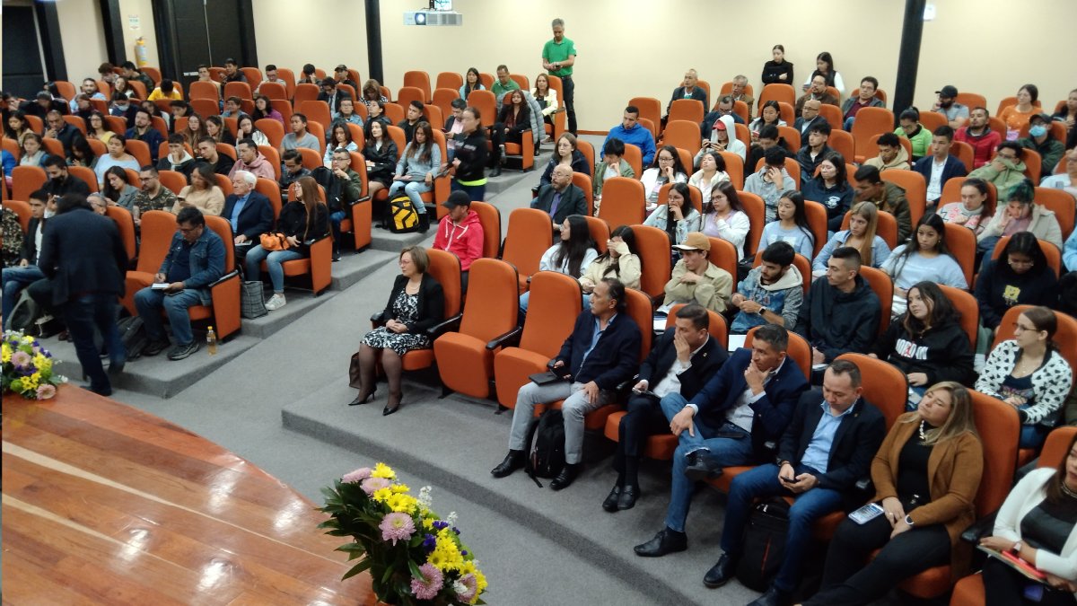 Conversando de educación superior y pública — imagen 3 de 5