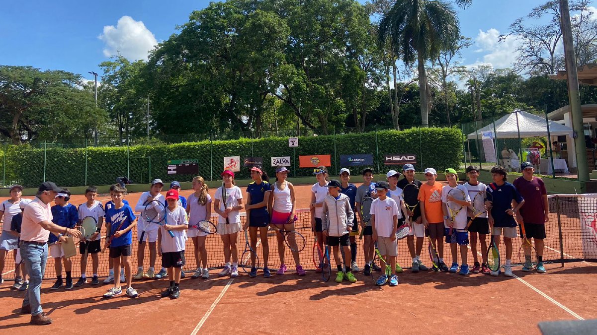 Destacada participación de los clubes de patinaje y tenis — imagen 2 de 6