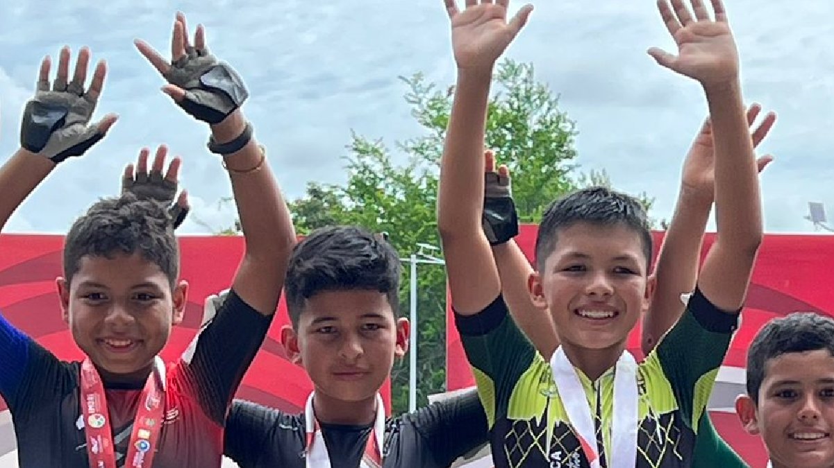 Destacada participación de los clubes de patinaje y tenis — imagen 5 de 6