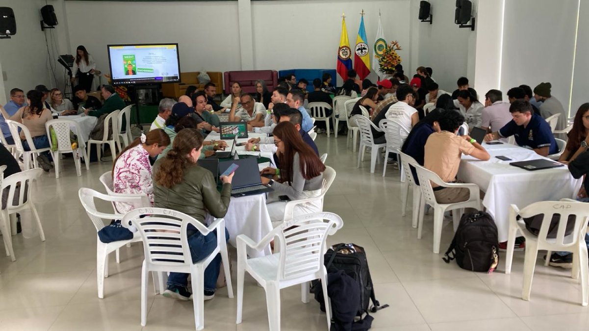 Diálogo latinoamericano sobre transmodernidad — imagen 5 de 6