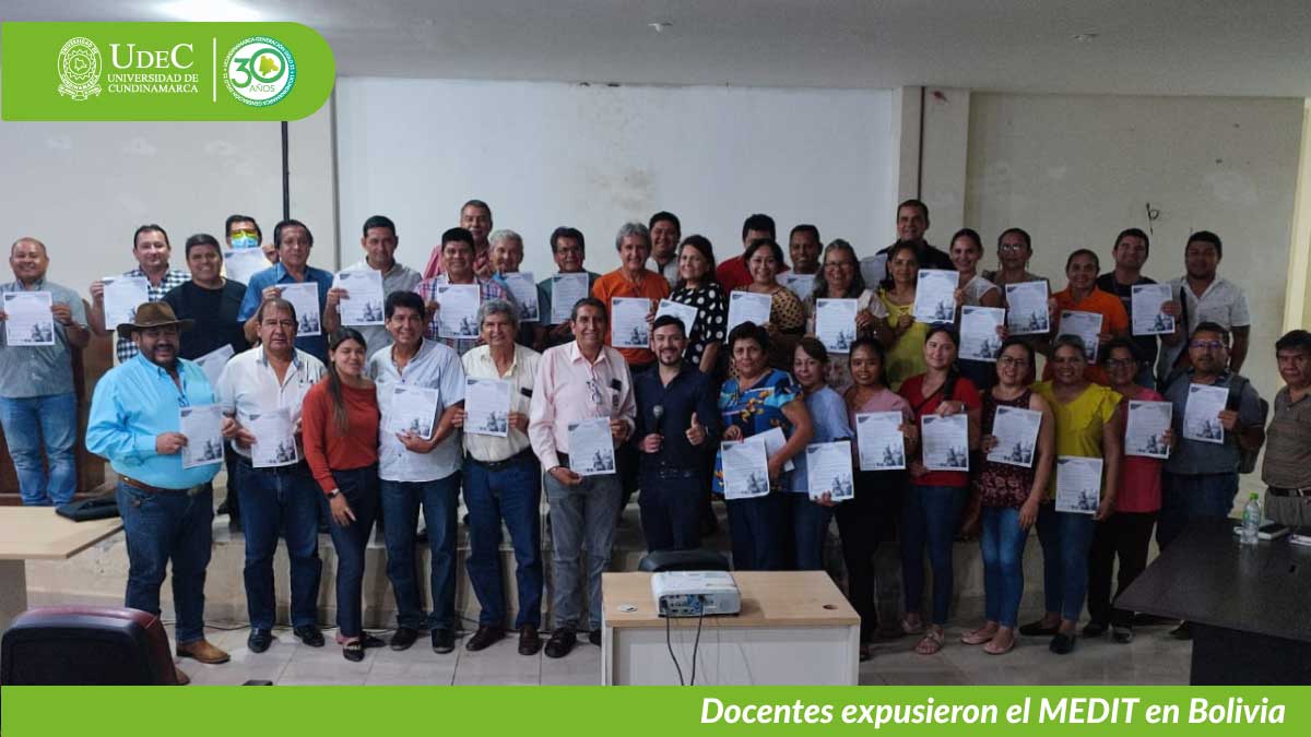 Docentes expusieron el MEDIT en Bolivia — imagen 2 de 4