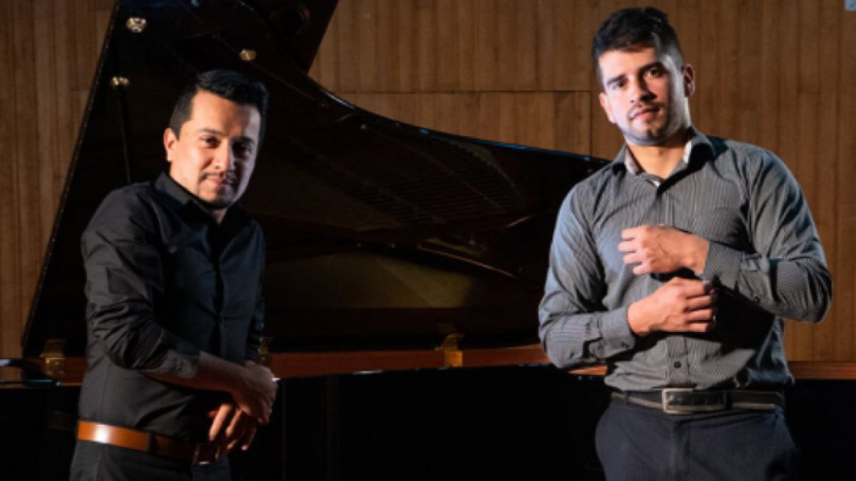 Docentes harán concierto a dos pianos
