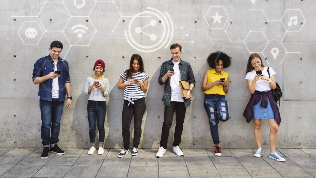 El mundo digital, más allá de tener redes sociales