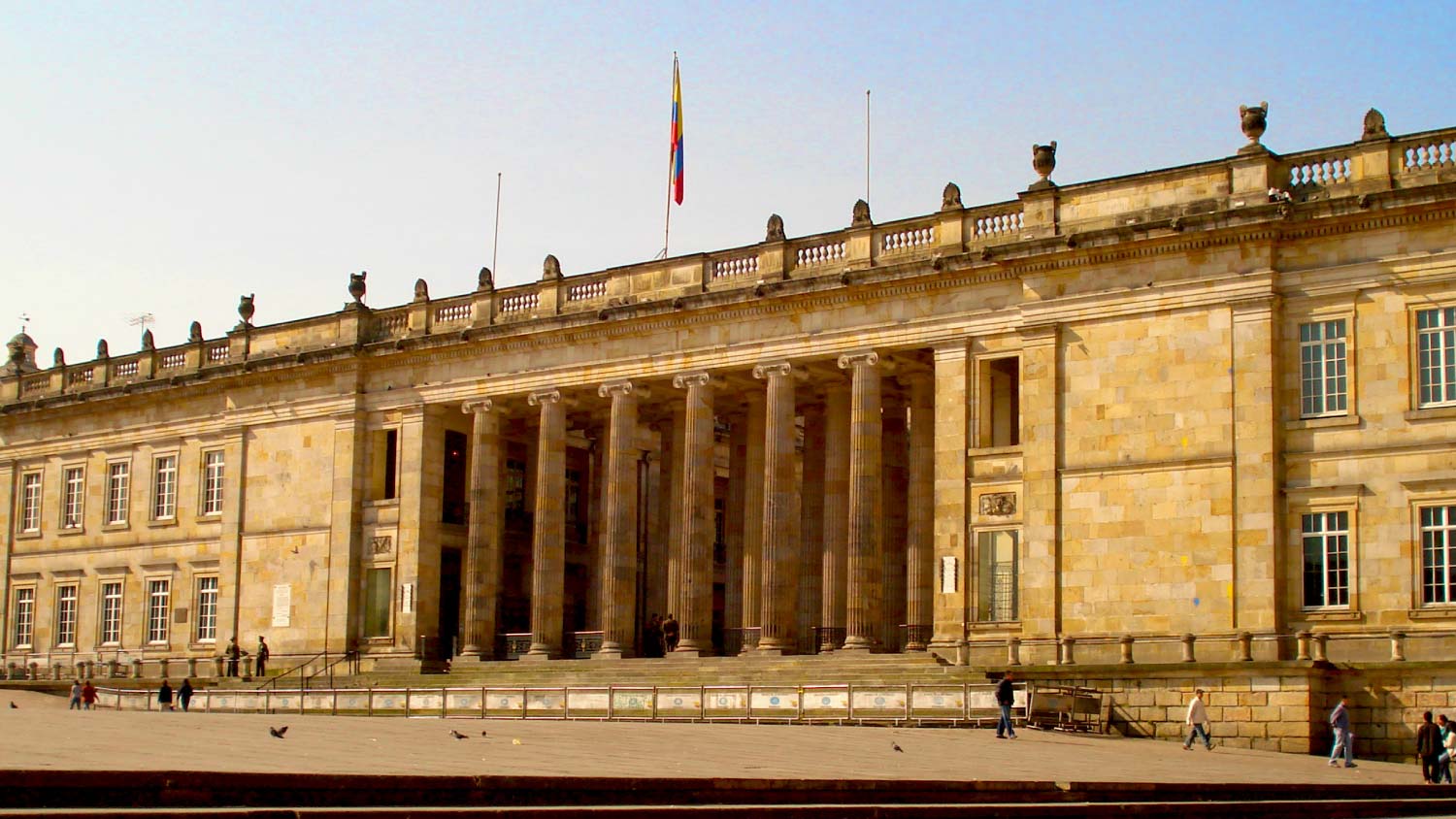 El Rector de la UCundinamarca asiste al Congreso de la República