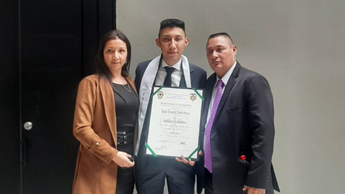 Estudiante crea app que mejora motricidad fina — imagen 2 de 2