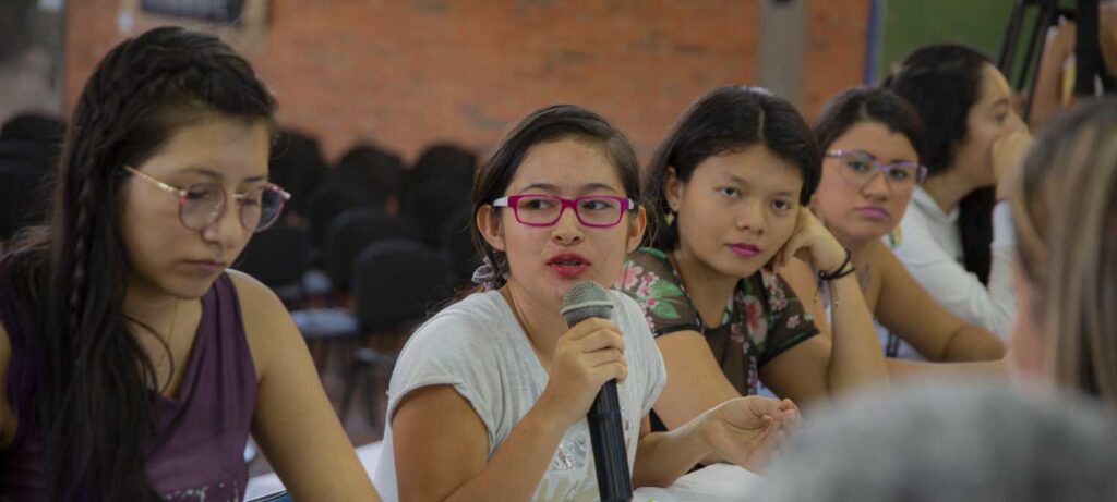 Estudiantes, docentes y administrativos de Zipaquirá