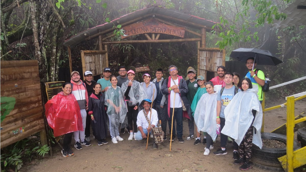Estudiantes extranjeros, visitaron reserva natural — imagen 4 de 4