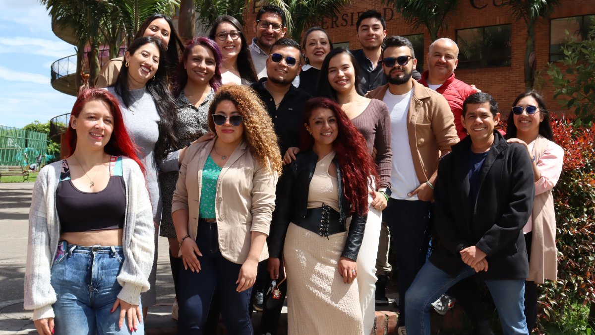 Estudiantes, protagonistas de su nueva etapa — imagen 1 de 27