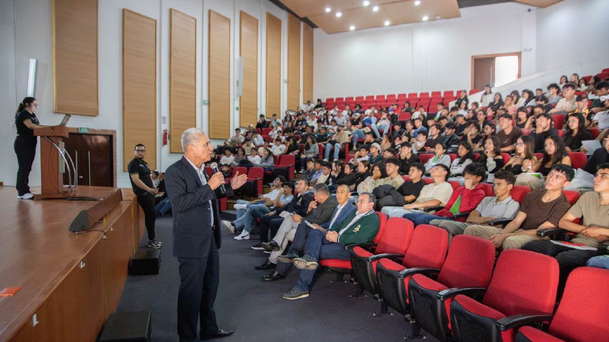 Estudiantes, protagonistas de su nueva etapa — imagen 17 de 27