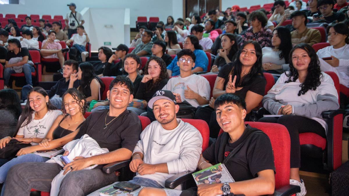 Estudiantes, protagonistas de su nueva etapa — imagen 18 de 27