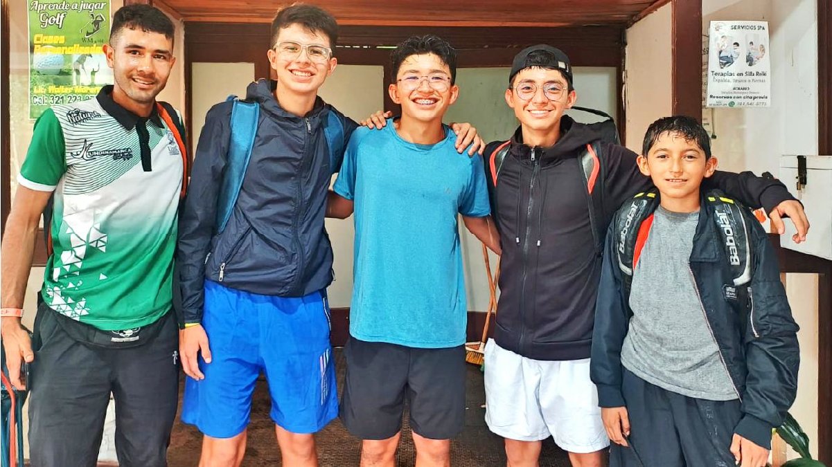 Excelente participación del equipo de patinaje y de tenis — imagen 2 de 3