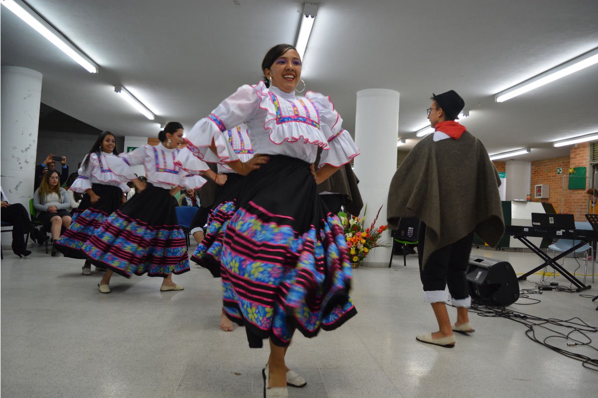 Extensión Facatativá rindió homenaje a la UCundinamarca por sus 50 años — imagen 3 de 6