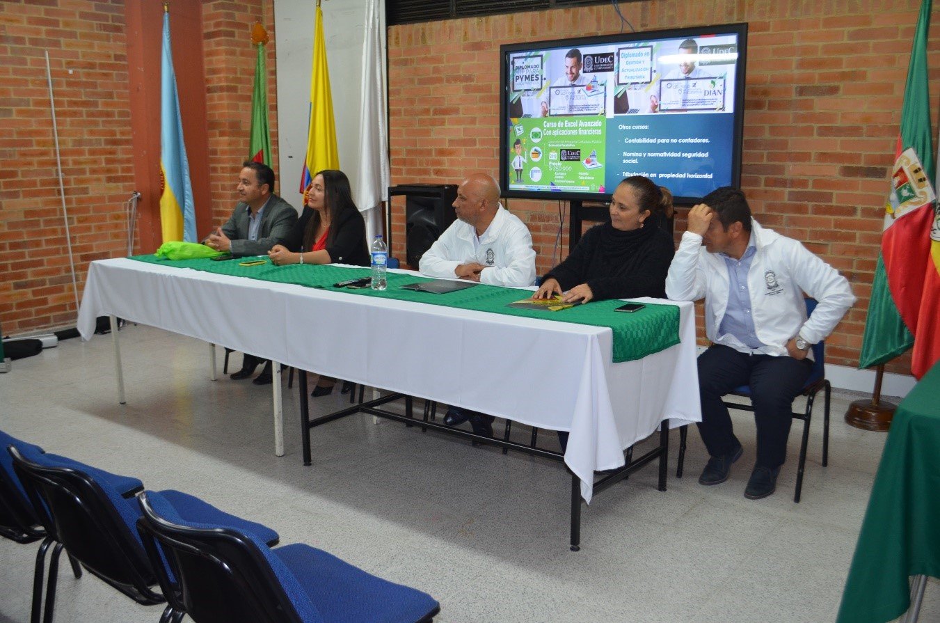 Fin del diplomado en Gestión y Actualización Tributaria — imagen 2 de 8