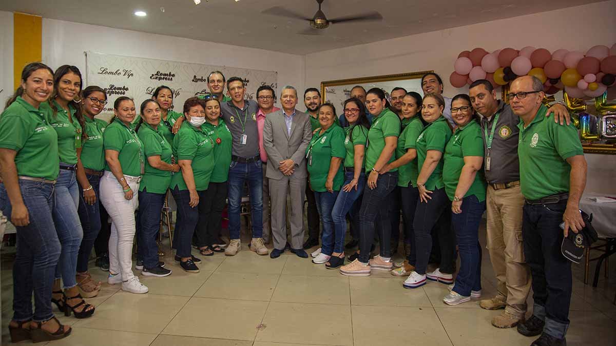 Girardot pays tribute to 50 years of institutional life — image 4 of 9