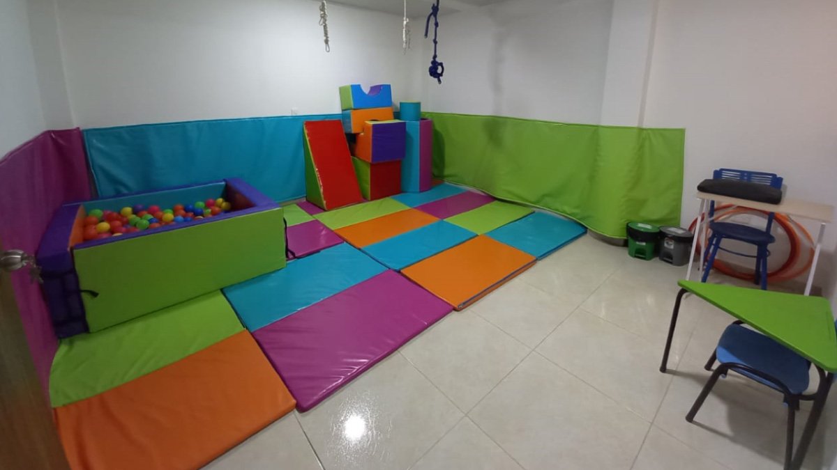 Graduada funda una IPS — imagen 3 de 4