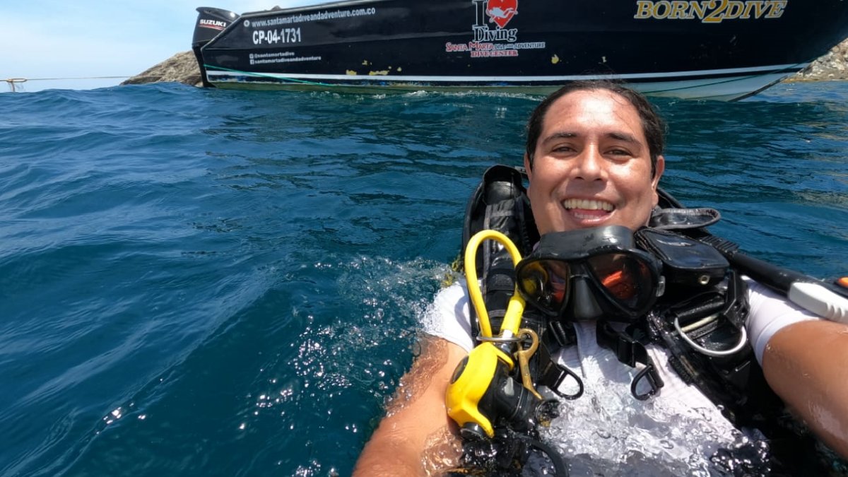 Graduados crearon escuela de buceo — imagen 5 de 5