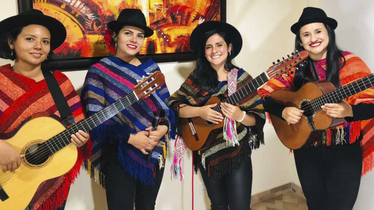 Grupo de música de mujeres UCundinamarca — imagen 1 de 3