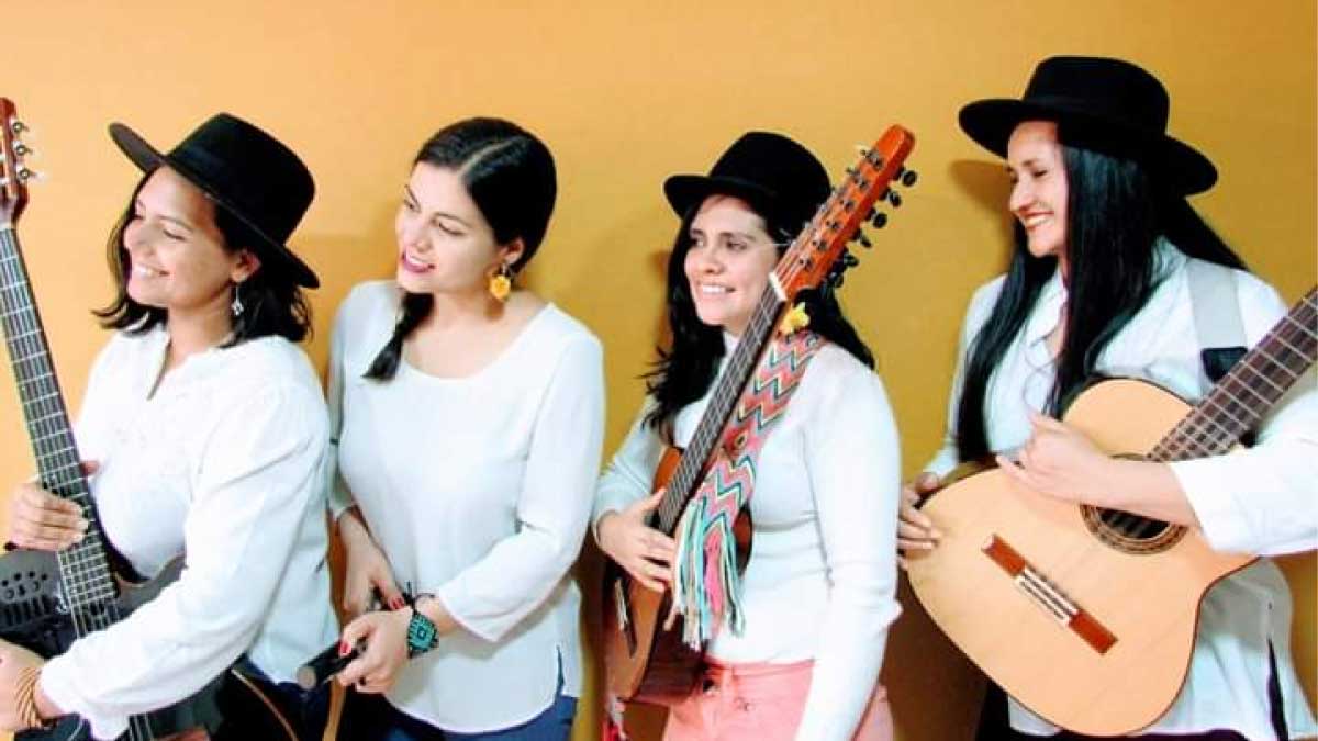 Grupo de música de mujeres UCundinamarca — imagen 2 de 3