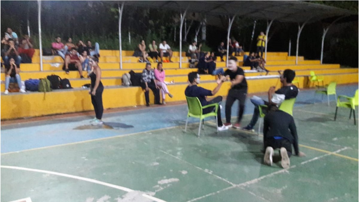 Grupo de teatro enfocado en la formación del ser — imagen 5 de 6
