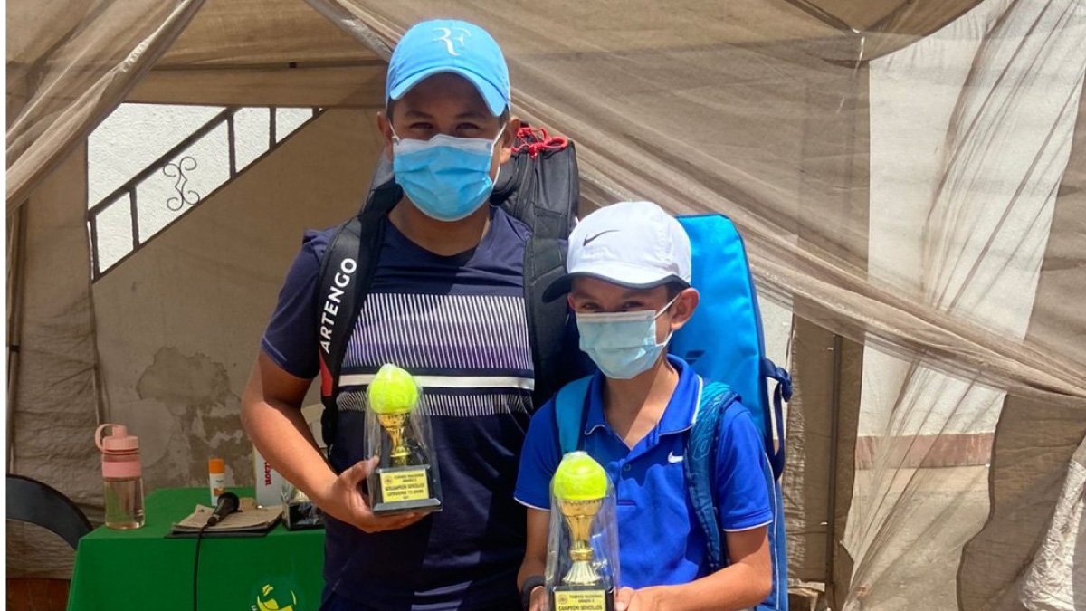 Subcampeones en dobles en torneo nacional — imagen 3 de 4