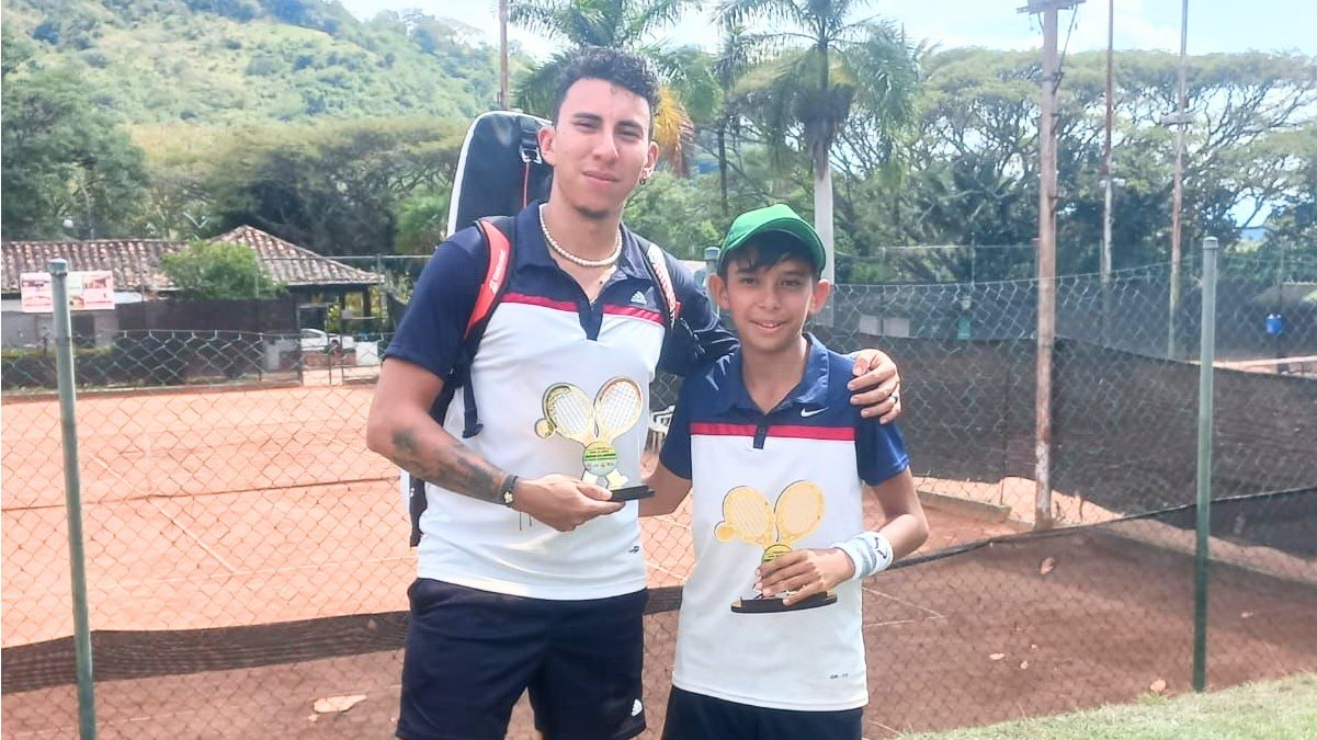 Más premios para el deporte ¡Felicitaciones Club de Tenis! — imagen 3 de 4